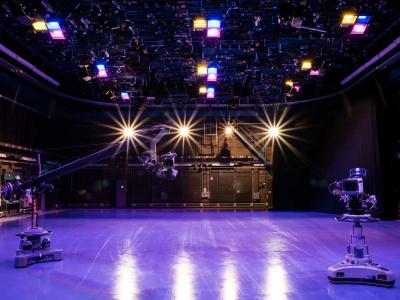 studio 2