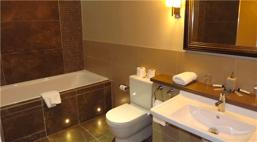 Lyle Suite