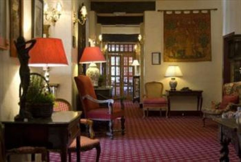 Castle Hotel