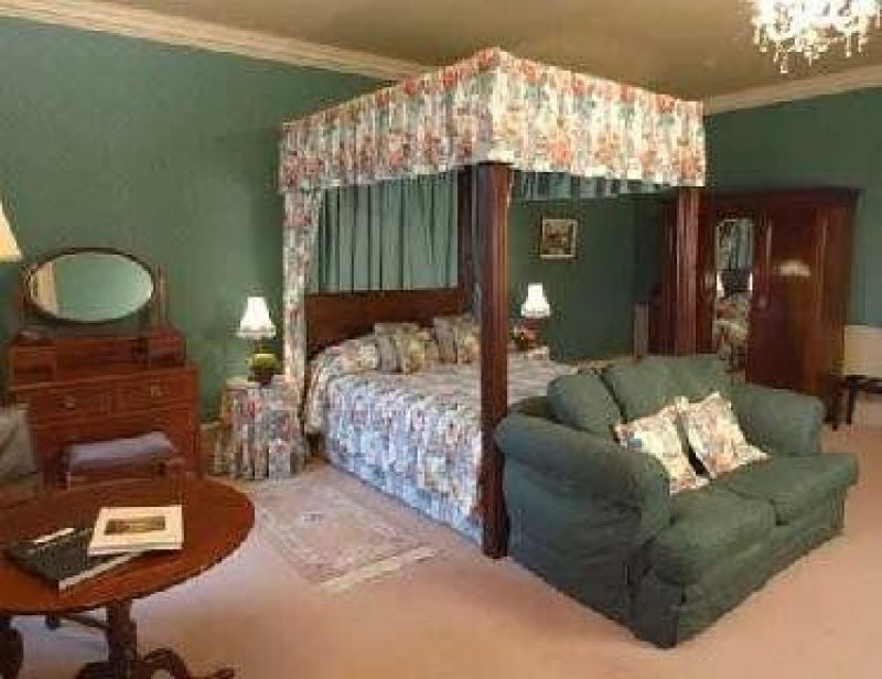 Holbrook House Hotel