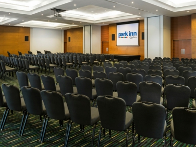 Park Inn by Radisson Hotel & Conference Centre Heathrow, London