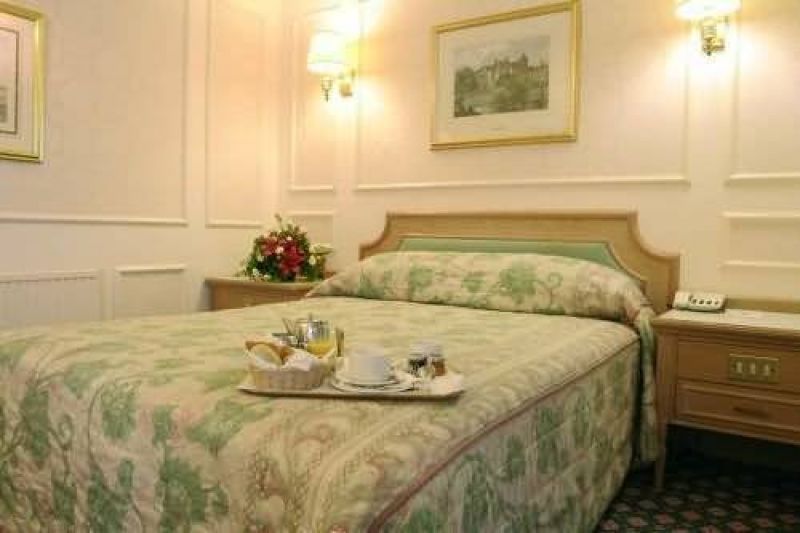 Churchgate Hotel