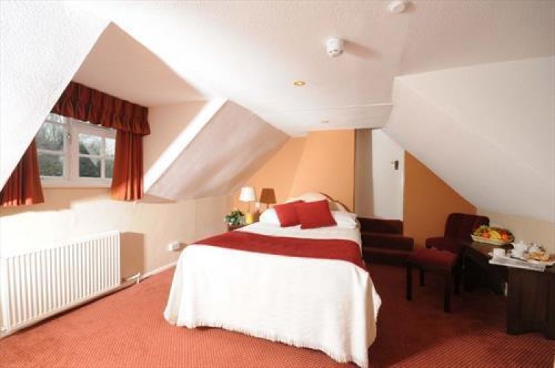 Riverside Hotel