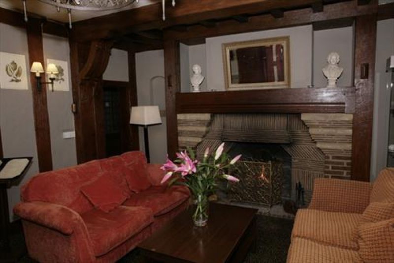 Cisswood House