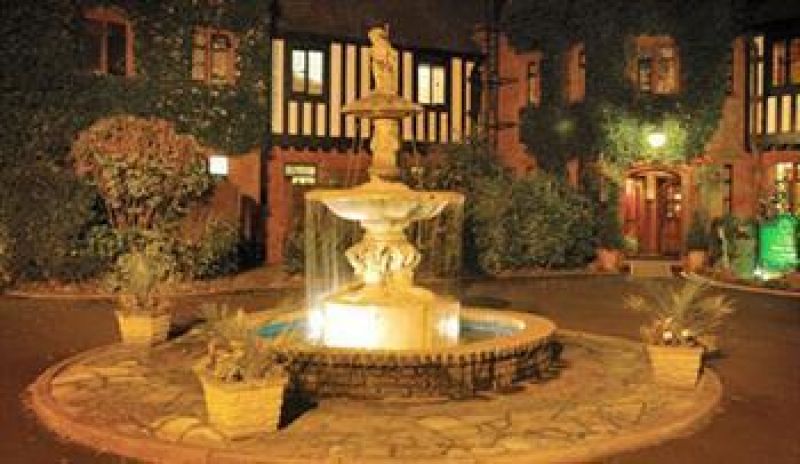 Stone Manor Hotel