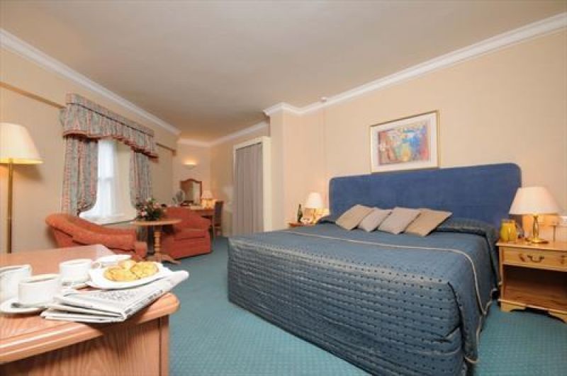 Coulsdon Manor Hotel