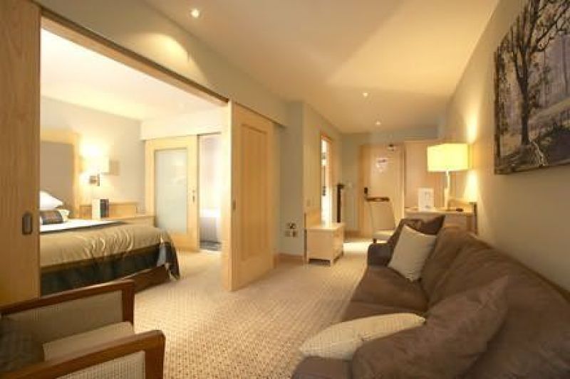 Lancaster House Hotel