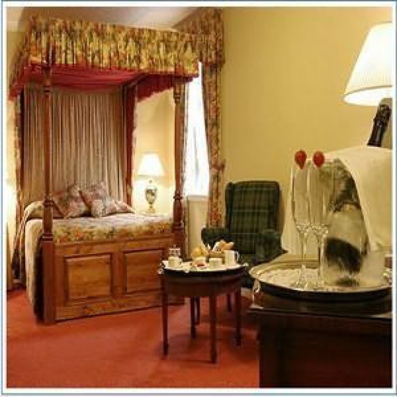 Thainstone House Hotel & Country Club