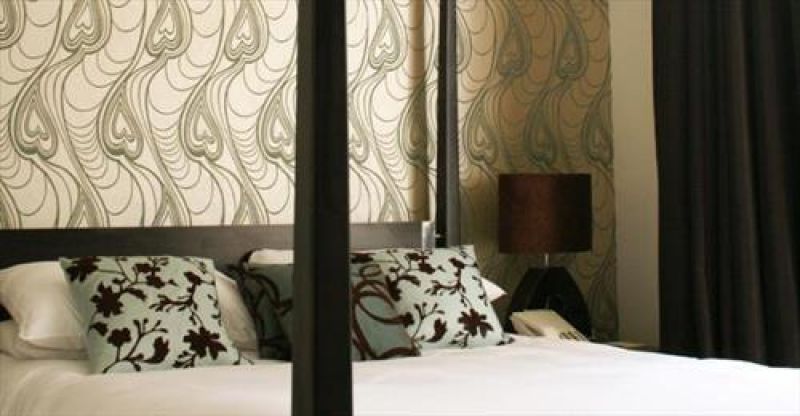 Episode Hotel